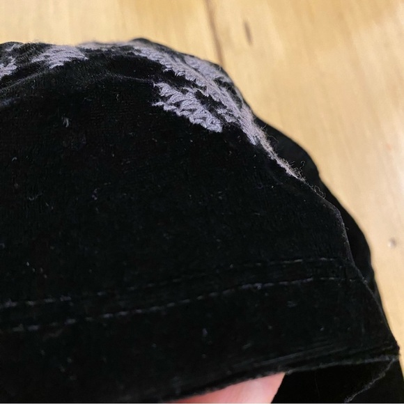 IvyJane Women’s Mini Skirt Velvet Embroidered Embellished beautiful unique small - Picture 10 of 13